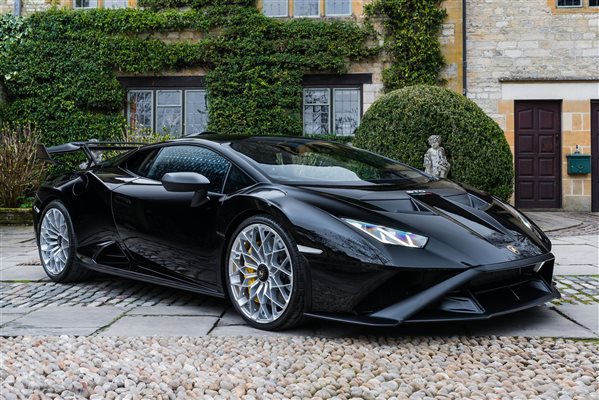 Lamborghini Huracan STO