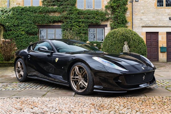 FERRARI 812 SUPERFAST 