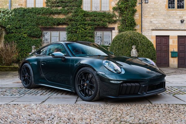 Porsche 911 3.6 T-Hybrid 992 Carrera GTS
