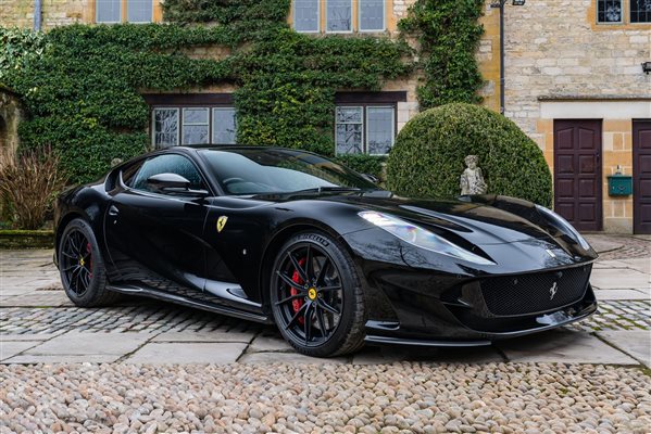 FERRARI 812 SUPERFAST 